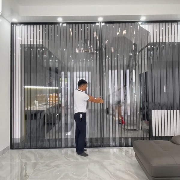 cua-xep-la-nhua-1 CỬA XẾP LÁ NHỰA NGĂN LẠNH
